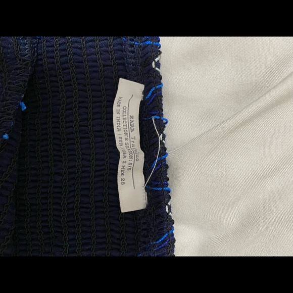 Zara Crop Top. - Picture 3 of 3